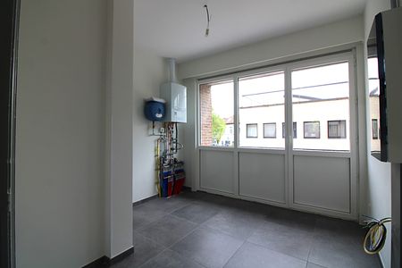 Volledig gerenoveerd appartement met 2 slaapkamers gelegen te centrum-Opwijk – ref.: 4211 - Photo 5