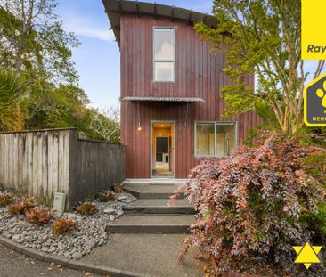 Three Bedrooms and Two Bathrooms in Oratia - Photo 2