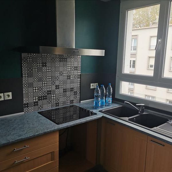 3 pièces - Meublé - 66 m² - 3ème étage - Colocation autorisée - Photo 1