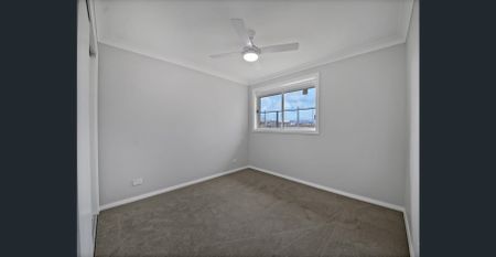 Spacious Family Home in Prime Location - Photo 2