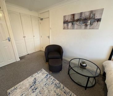 1 bedroom house of multiple occupation to rent - Photo 6