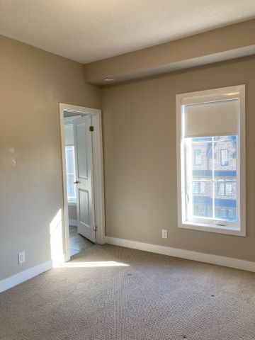 For Lease - 4 Guardhouse Crescent, Markham, Ontario - Photo 2