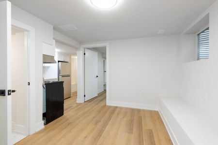 For Lease - 627 Crawford Street Unit# D, Toronto, Ontario - Photo 2