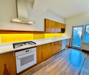 For Lease - 597 Palmerston Avenue, Toronto, Ontario - Photo 4
