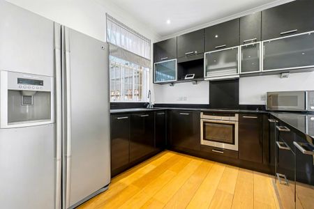 4 bedroom terraced house to rent - Photo 4