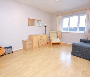 Fairfield Close, Mitcham, CR4 - Photo 3