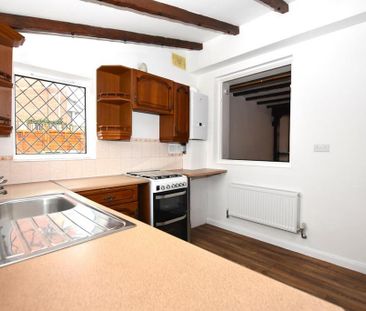 2 bedroom semi-detached house to rent - Photo 2