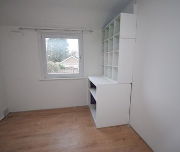 3 bedroom end of terrace house to rent - Photo 4
