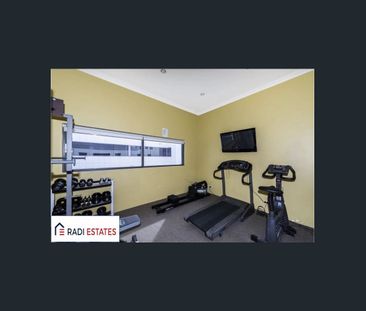 Modern Apartment in the Heart of Subiaco - Photo 1