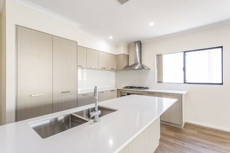 3 Corvina Way, Woodvale WA 6026 - House For Rent | Domain - Photo 4