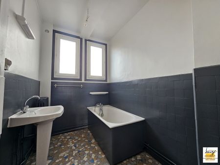 Location Appartement 3 pièces 96m² LE HAVRE 76600 - Photo 4