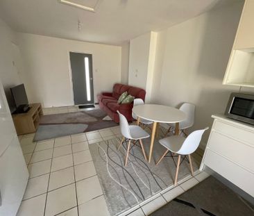 2 Bedroom Property - Close to All Amenities- Water, Electricity & L... - Photo 6
