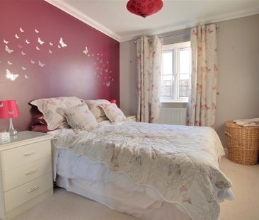 3 bedroom detached bungalow to rent - Photo 3