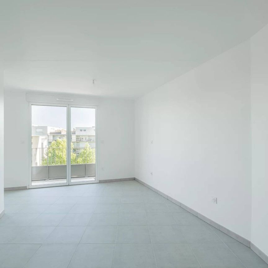 Rental Apartment Bordeaux Saint-Jean - Photo 1