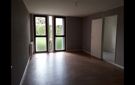 Location Appartement 3 pièces 70 m² La Châtre - Photo 2
