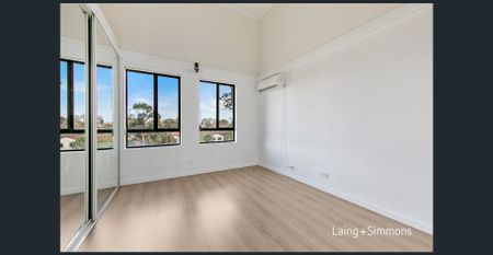 Stylish two-bedroom PLUS study apartment in the heart of Mount Druitt - Photo 3