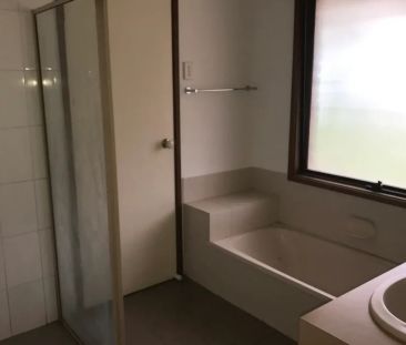 Great Family Home in a Convenient Location - Photo 6