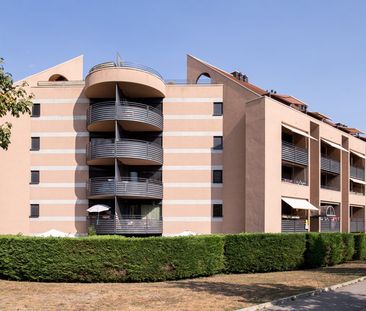 Dans les bas de Gland, à louer appartement de 2.5 pièces au 1er étage - Photo 1