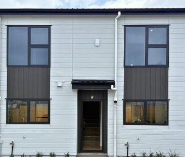 MANGERE BRIDGE, 2 BEDROOMS - Photo 4