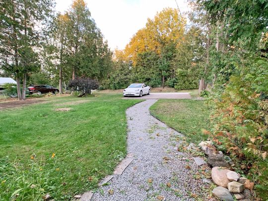 For Lease - 20 Joan Street, Georgina, Ontario - Photo 1