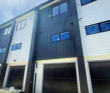 Stunning, Brand New 3-Bedroom Townhouses | Mangere - Photo 2