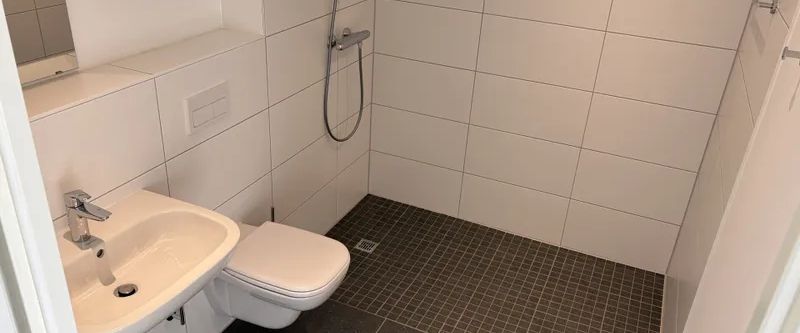 Hochwertiges Studentenapartment mit Pantryküche & Dachterrasse - Photo 1