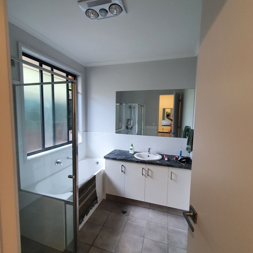 Hampstead Gardens - Photo 1