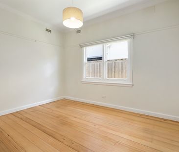Renovated Living in Prime Location! - Photo 3