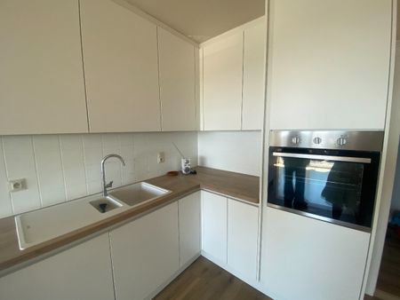 Ruim appartement met 3 slaapkamers te huur centrum Waregem - Photo 2