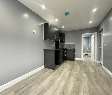 1 bedroom Flat To Let - Photo 4
