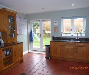 1 Bassa Road, - Photo 4