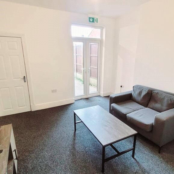 1 bedroom house to rent - Photo 1