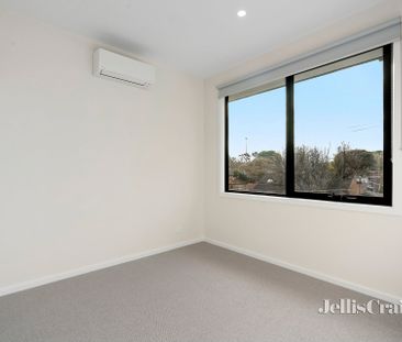 1/68 St James Road, Heidelberg - Photo 6
