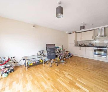 High Street, Slough, SL1 - Photo 1