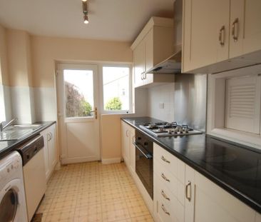 4 bedroom semi-detached house to rent - Photo 1