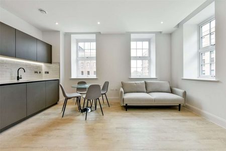 A brand new and furnished two bedroom apartment in the Clock Tower, Horlicks by Berkeley Homes. - Photo 3