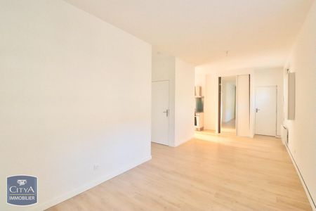 Location Appartement 2 pièces 41m² ST ETIENNE 42000 - Photo 3