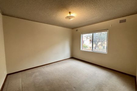 Spacious & Convenient 3-Bedroom Unit in Penshurst - Photo 2