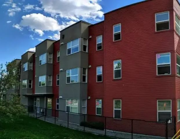 Inglewood | Inner City 1 Bedroom | Free Wi-Fi | 303 - 1300 8 Avenue Southeast, Calgary - Photo 1