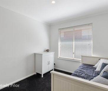 Family Home In Great Location - Photo 4