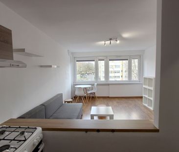 Kompaktowa kawalerka 9 maja Pomorzany - Zdjęcie 3