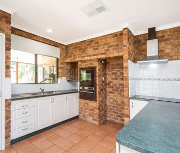 3 Bedroom Beachside Home - Photo 6