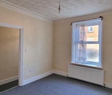 1 bedroom ground floor flat to rent - Photo 3