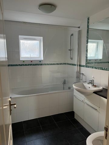 1 Bed Flat, Grantham Court, SE16 - Photo 4