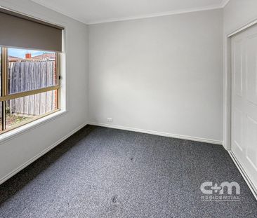 2/47 North Street, Hadfield, Vic 3046 - Photo 3
