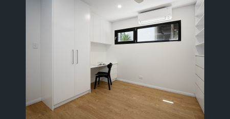 Exceptional One-Bedroom Granny Flat – All Inclusive! - Photo 2