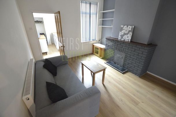 2 bedroom terraced house to rent - Photo 1