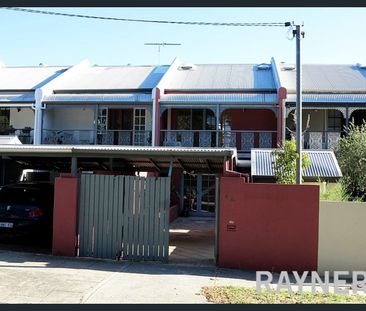 Location, Location, Location! - Photo 3