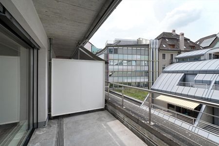 "Living on two floors near the vibrant life" - Foto 5