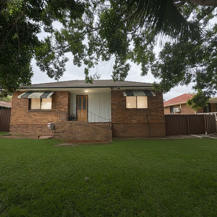 27 Kentucky Road, Riverwood NSW 2210 - House For Rent | Domain - Photo 1